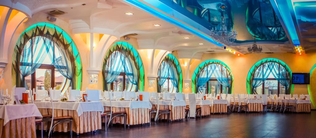 Khan-Chinar Hotel Dnipro Exterior photo