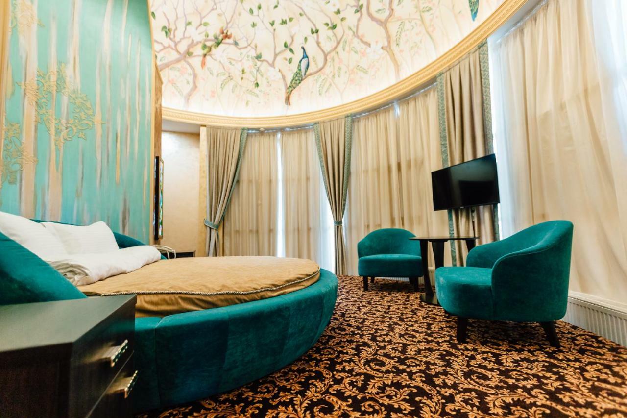 Khan-Chinar Hotel Dnipro Exterior photo